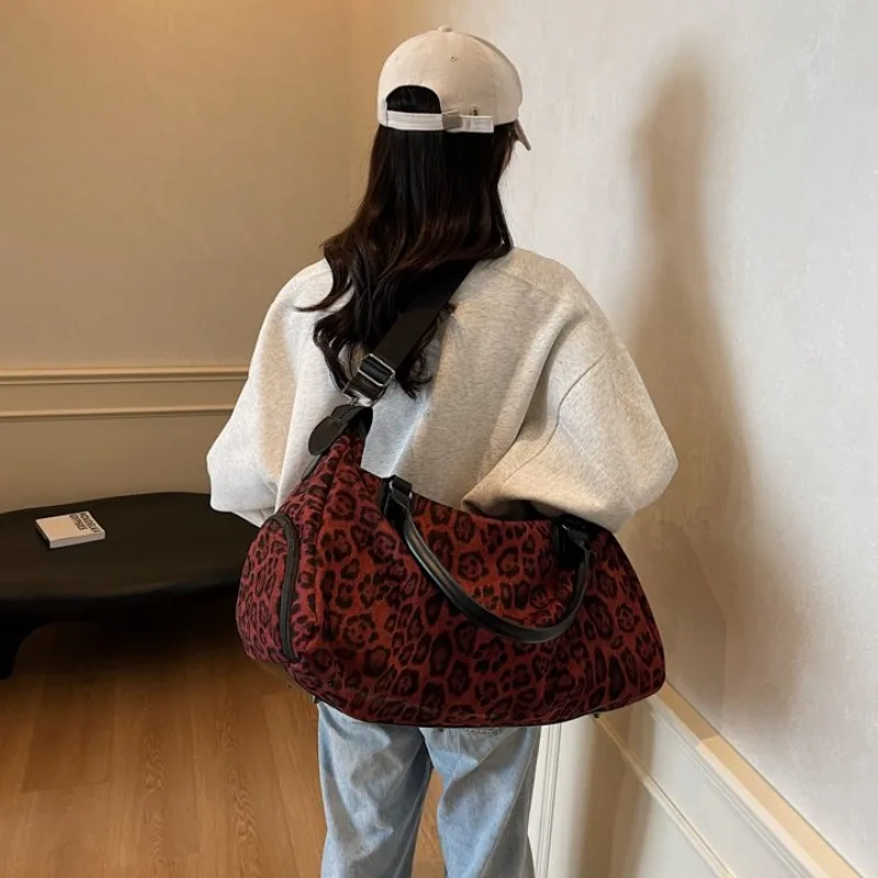 Fishing Equipment Market - Hot Trendy Leopard Personality Large Capacity
